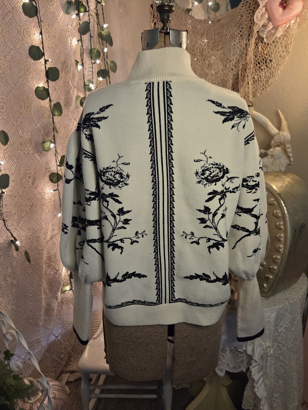 ♡ ️anthropologie elie tahari victorian style balloon sleeve sweater ♡ - Picture 3 of 4